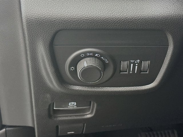 2025 Jeep Grand Cherokee GRAND CHEROKEE LAREDO X 4X2