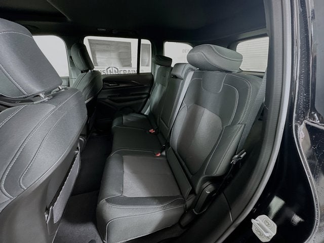 2025 Jeep Grand Cherokee GRAND CHEROKEE LAREDO X 4X2