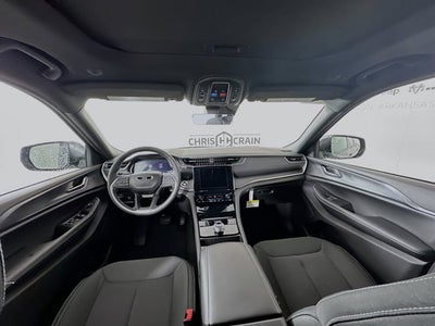 2025 Jeep Grand Cherokee GRAND CHEROKEE LAREDO X 4X2