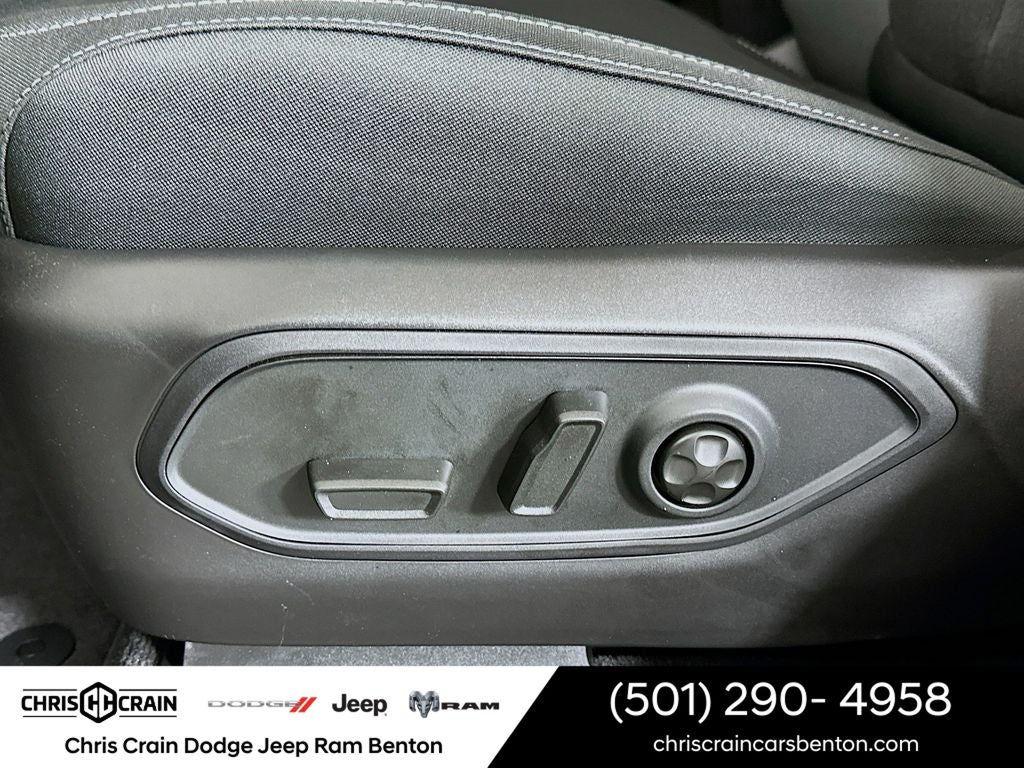 2025 Jeep Grand Cherokee GRAND CHEROKEE LAREDO X 4X2