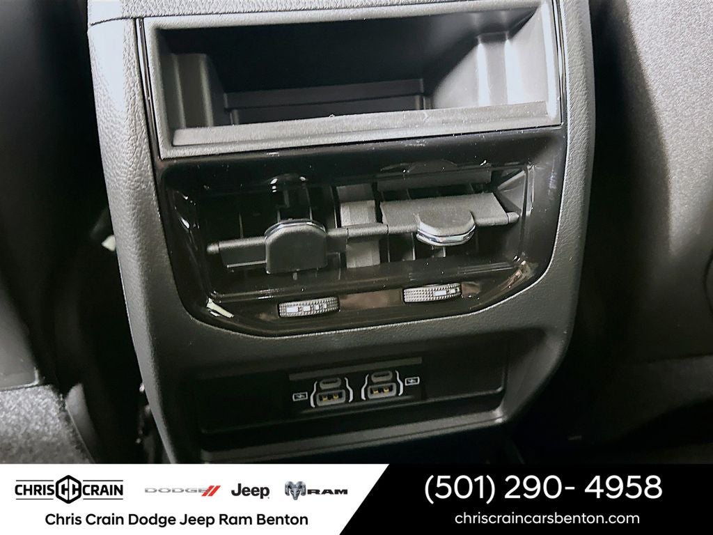 2025 Jeep Grand Cherokee GRAND CHEROKEE LAREDO X 4X2