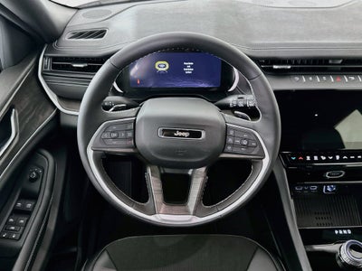 2027 Jeep Grand Cherokee GRAND CHEROKEE LAREDO ALTITUDE 4X2