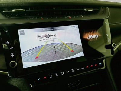 2027 Jeep Grand Cherokee GRAND CHEROKEE LAREDO ALTITUDE 4X2