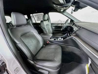 2027 Jeep Grand Cherokee GRAND CHEROKEE LAREDO ALTITUDE 4X2