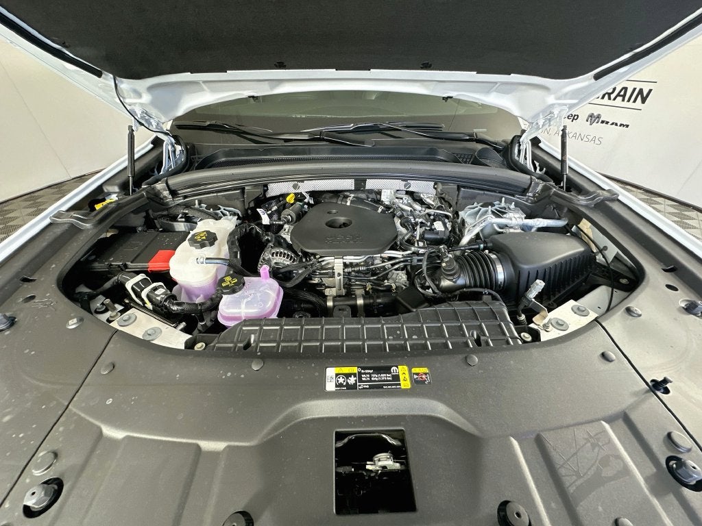 2027 Jeep Grand Cherokee GRAND CHEROKEE LAREDO ALTITUDE 4X2