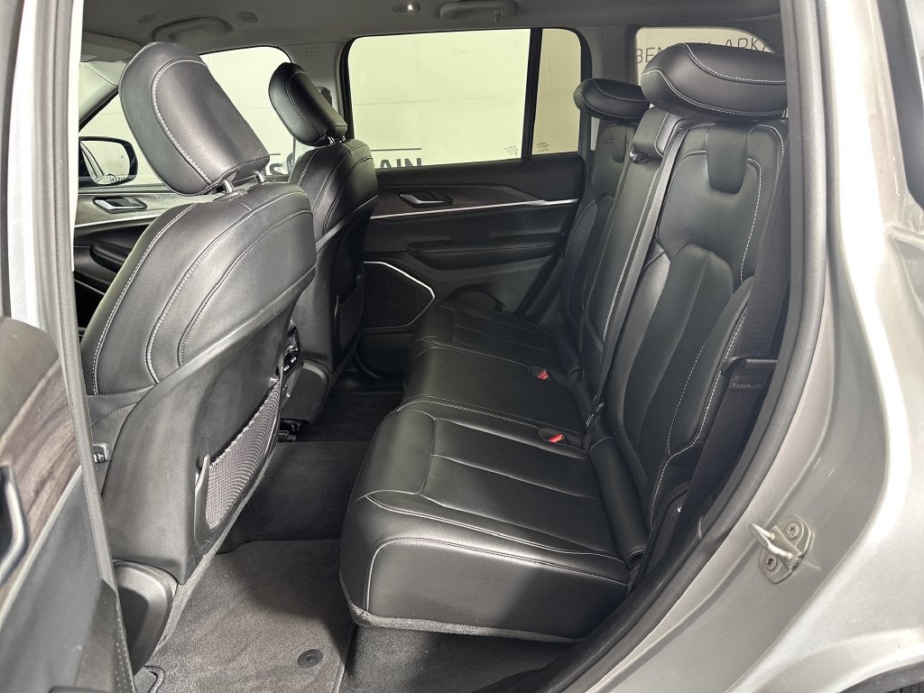 2022 Jeep Grand Cherokee Limited 4x2