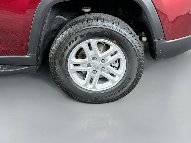 2025 Jeep Grand Cherokee GRAND CHEROKEE LAREDO 4X4