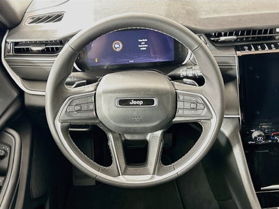 2027 Jeep Grand Cherokee GRAND CHEROKEE LAREDO 4X4