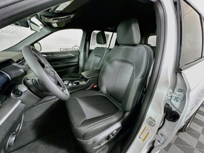 2027 Jeep Grand Cherokee GRAND CHEROKEE LAREDO 4X4