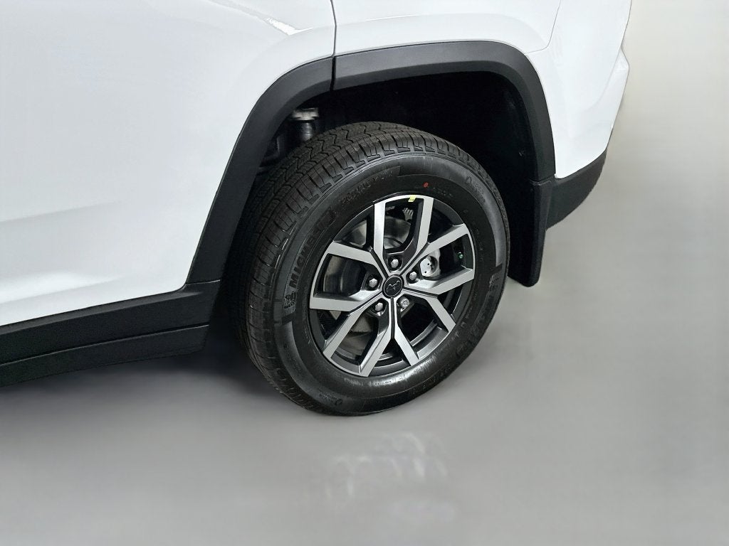 2027 Jeep Grand Cherokee GRAND CHEROKEE LAREDO 4X4