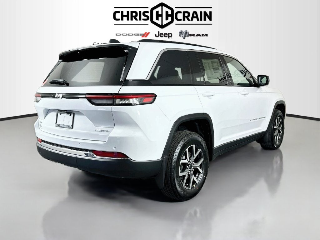 2027 Jeep Grand Cherokee GRAND CHEROKEE LAREDO 4X4