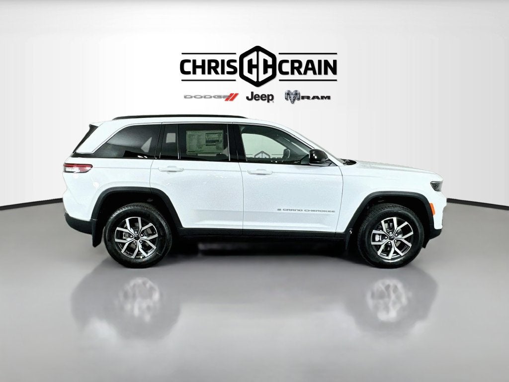 2027 Jeep Grand Cherokee GRAND CHEROKEE LAREDO 4X4