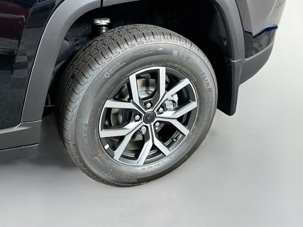 2027 Jeep Grand Cherokee GRAND CHEROKEE LAREDO 4X4