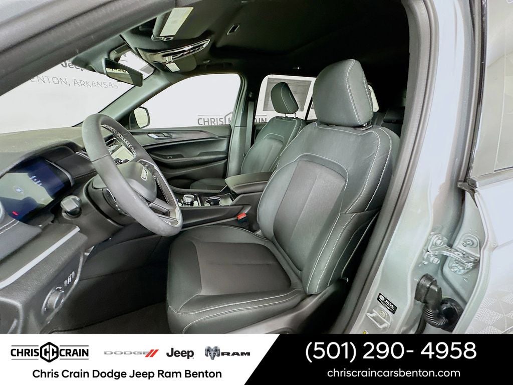 2026 Jeep Grand Cherokee GRAND CHEROKEE LAREDO X 4X4