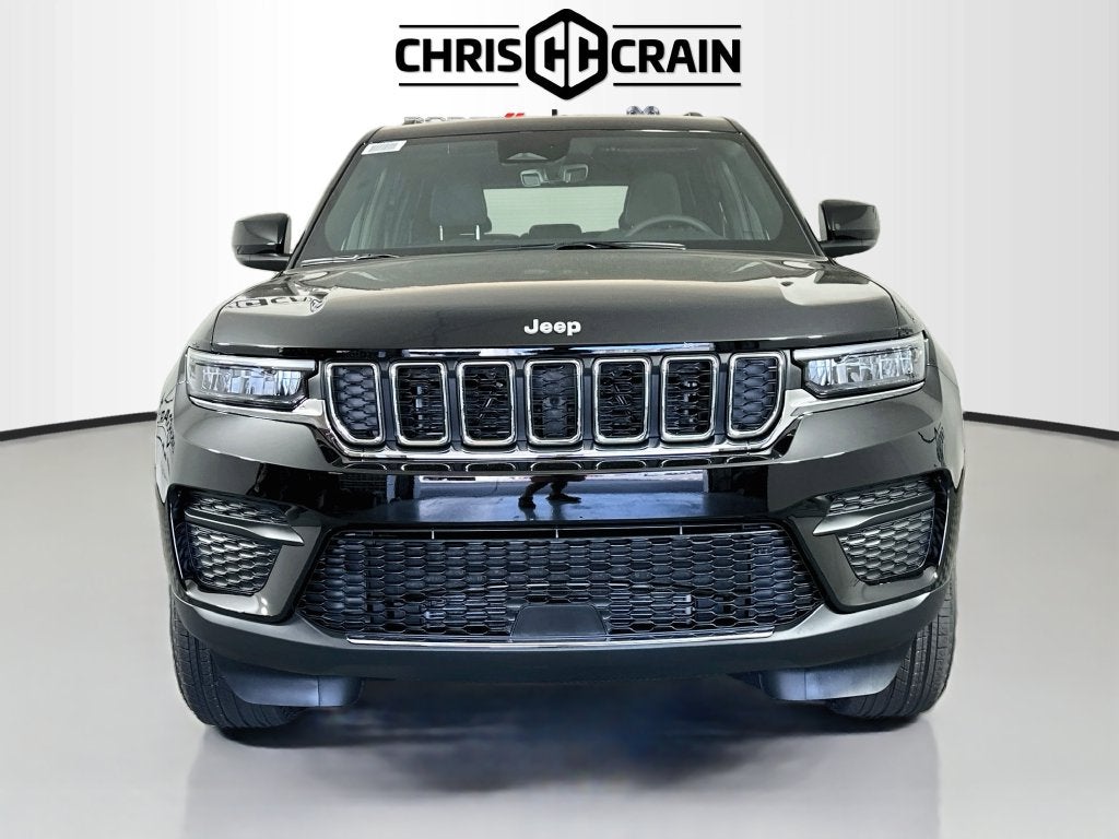 2027 Jeep Grand Cherokee GRAND CHEROKEE LAREDO 4X4