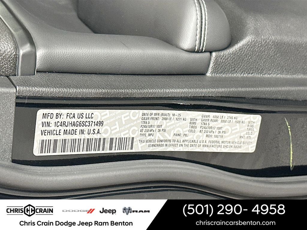 2025 Jeep Grand Cherokee GRAND CHEROKEE LAREDO 4X4