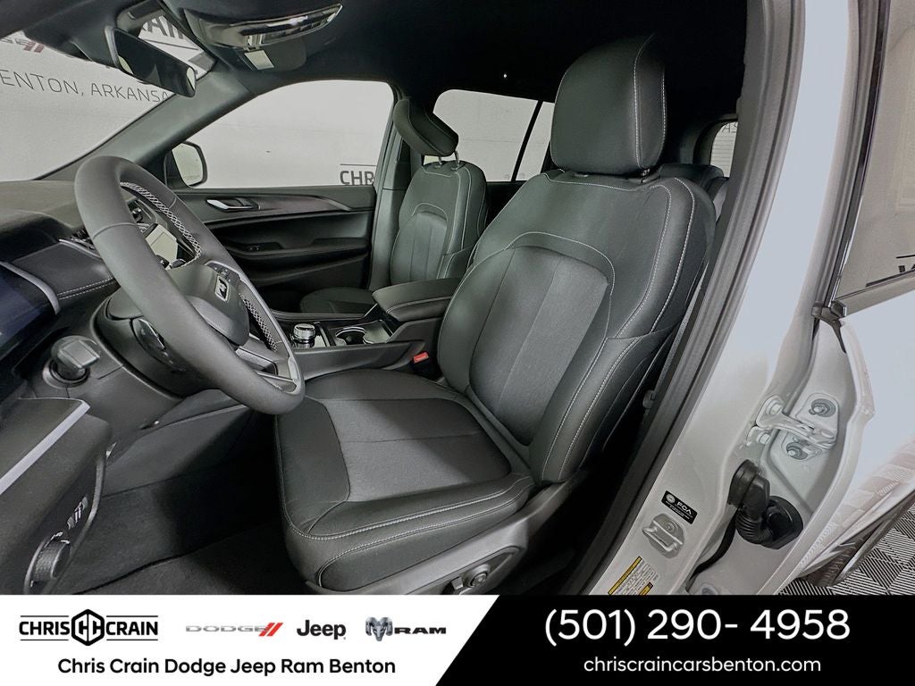 2026 Jeep Grand Cherokee GRAND CHEROKEE LAREDO 4X4