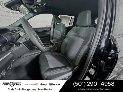 2026 Jeep Grand Cherokee GRAND CHEROKEE LAREDO X 4X4