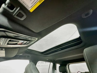 2025 Jeep Grand Cherokee Laredo X 4x4