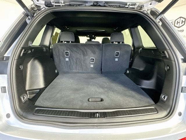 2025 Jeep Grand Cherokee Laredo X 4x4