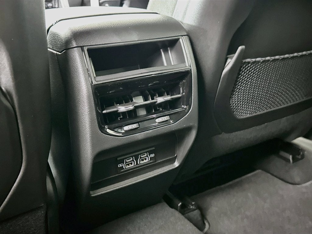 2027 Jeep Grand Cherokee GRAND CHEROKEE LAREDO 4X4