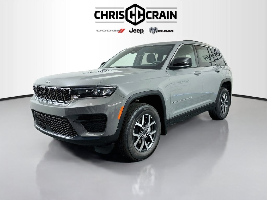 2027 Jeep Grand Cherokee GRAND CHEROKEE LAREDO 4X4