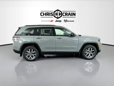 2027 Jeep Grand Cherokee GRAND CHEROKEE LAREDO 4X4