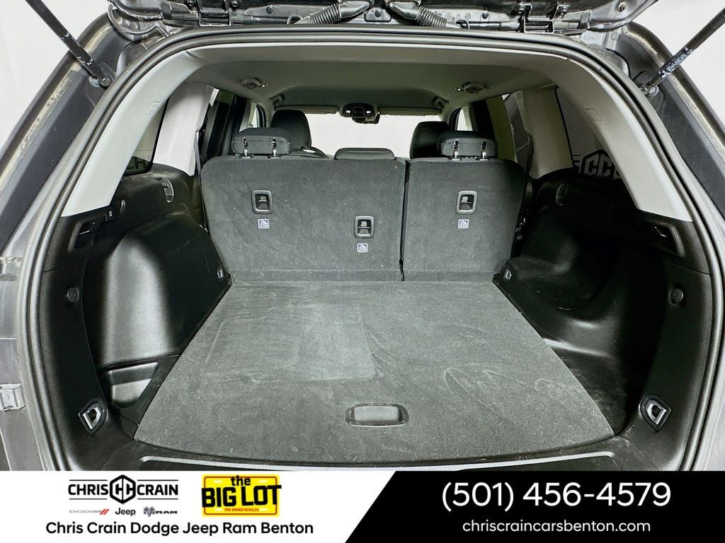 2023 Jeep Grand Cherokee Laredo 4x4