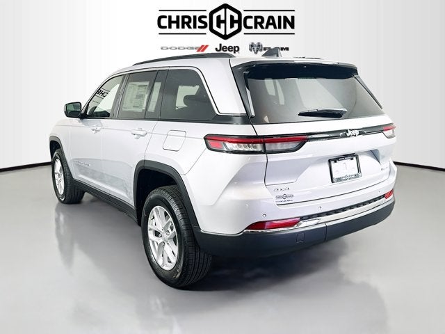 2025 Jeep Grand Cherokee GRAND CHEROKEE LAREDO X 4X4