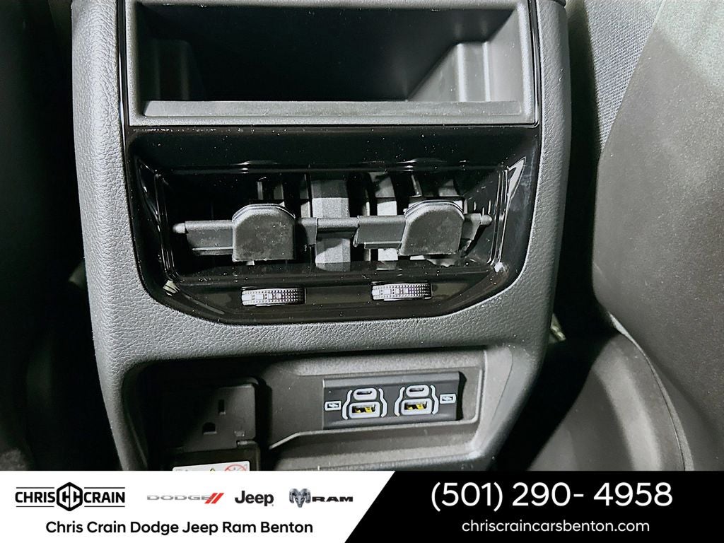 2026 Jeep Grand Cherokee GRAND CHEROKEE LAREDO X 4X4