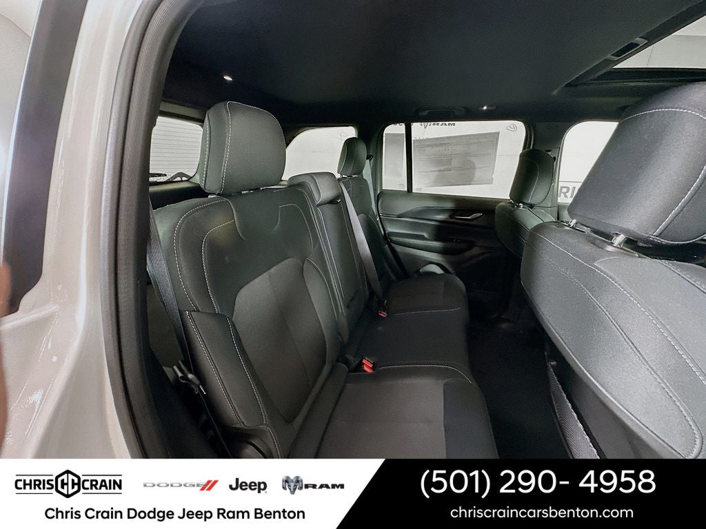 2026 Jeep Grand Cherokee GRAND CHEROKEE LAREDO X 4X4