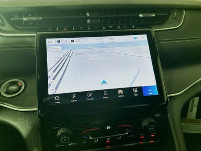 2027 Jeep Grand Cherokee GRAND CHEROKEE LAREDO 4X4