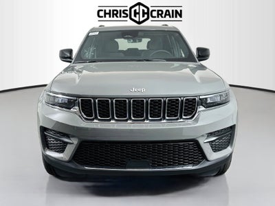 2027 Jeep Grand Cherokee GRAND CHEROKEE LAREDO 4X4