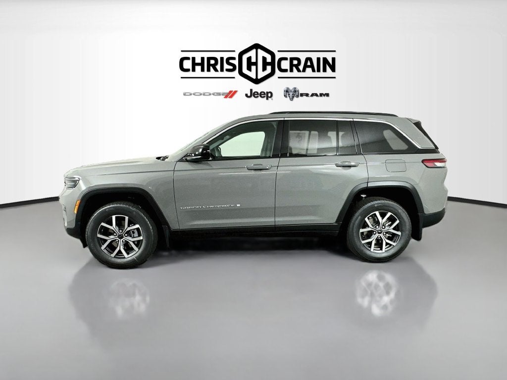 2027 Jeep Grand Cherokee GRAND CHEROKEE LAREDO 4X4