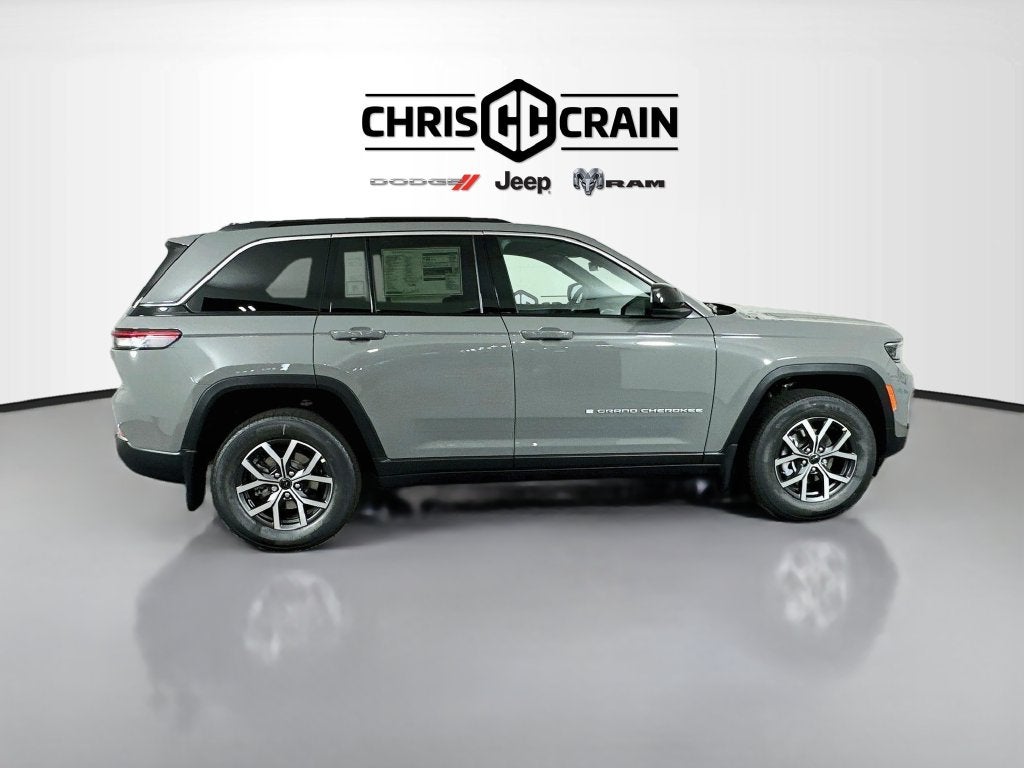 2027 Jeep Grand Cherokee GRAND CHEROKEE LAREDO 4X4