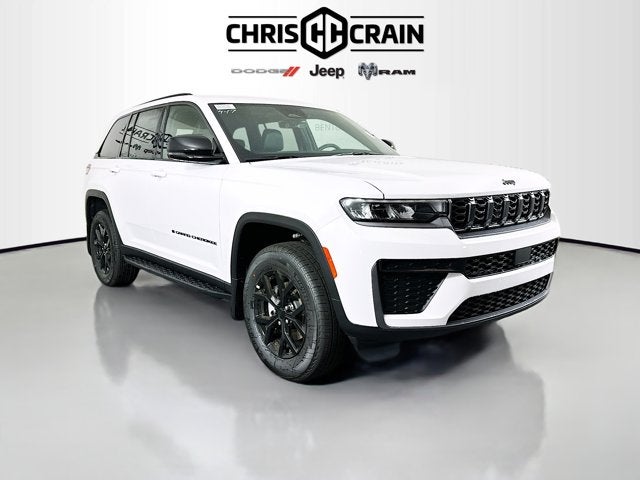 2026 Jeep Grand Cherokee Laredo Altitude