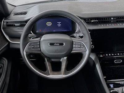 2026 Jeep Grand Cherokee Laredo Altitude