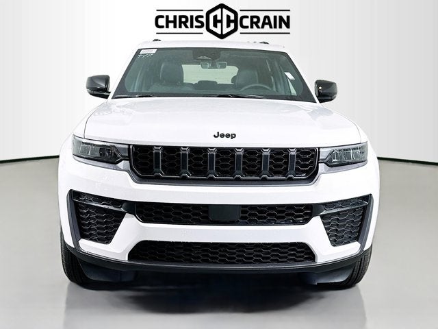 2026 Jeep Grand Cherokee Laredo Altitude