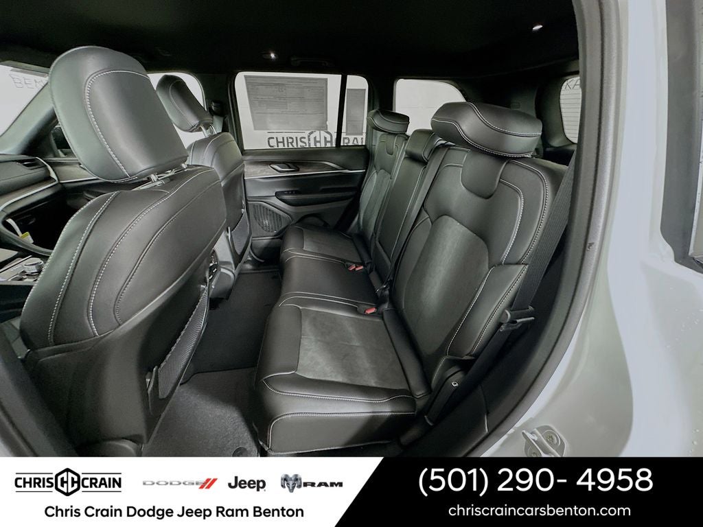 2026 Jeep Grand Cherokee Laredo Altitude