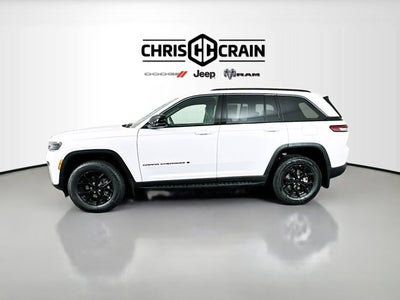 2026 Jeep Grand Cherokee Laredo Altitude