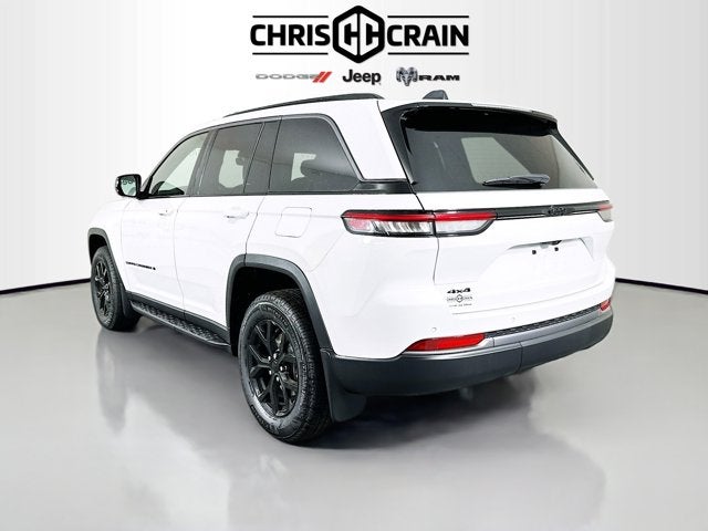 2026 Jeep Grand Cherokee Laredo Altitude