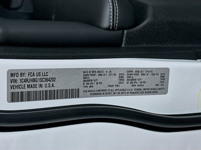 2025 Jeep Grand Cherokee GRAND CHEROKEE LIMITED 4X4