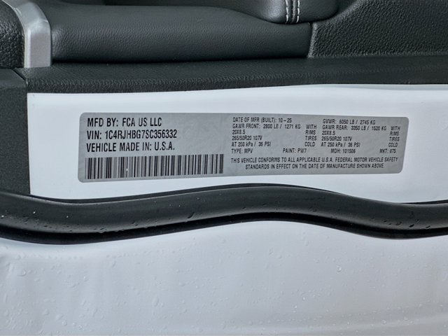 2025 Jeep Grand Cherokee GRAND CHEROKEE LIMITED 4X4