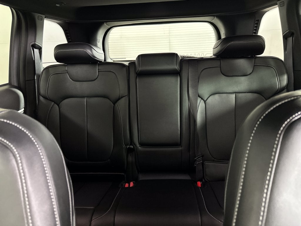2027 Jeep Grand Cherokee GRAND CHEROKEE LIMITED RESERVE 4X4