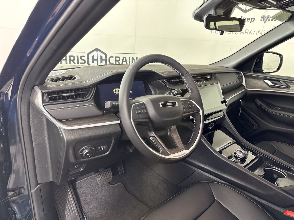 2027 Jeep Grand Cherokee GRAND CHEROKEE LIMITED 4X4