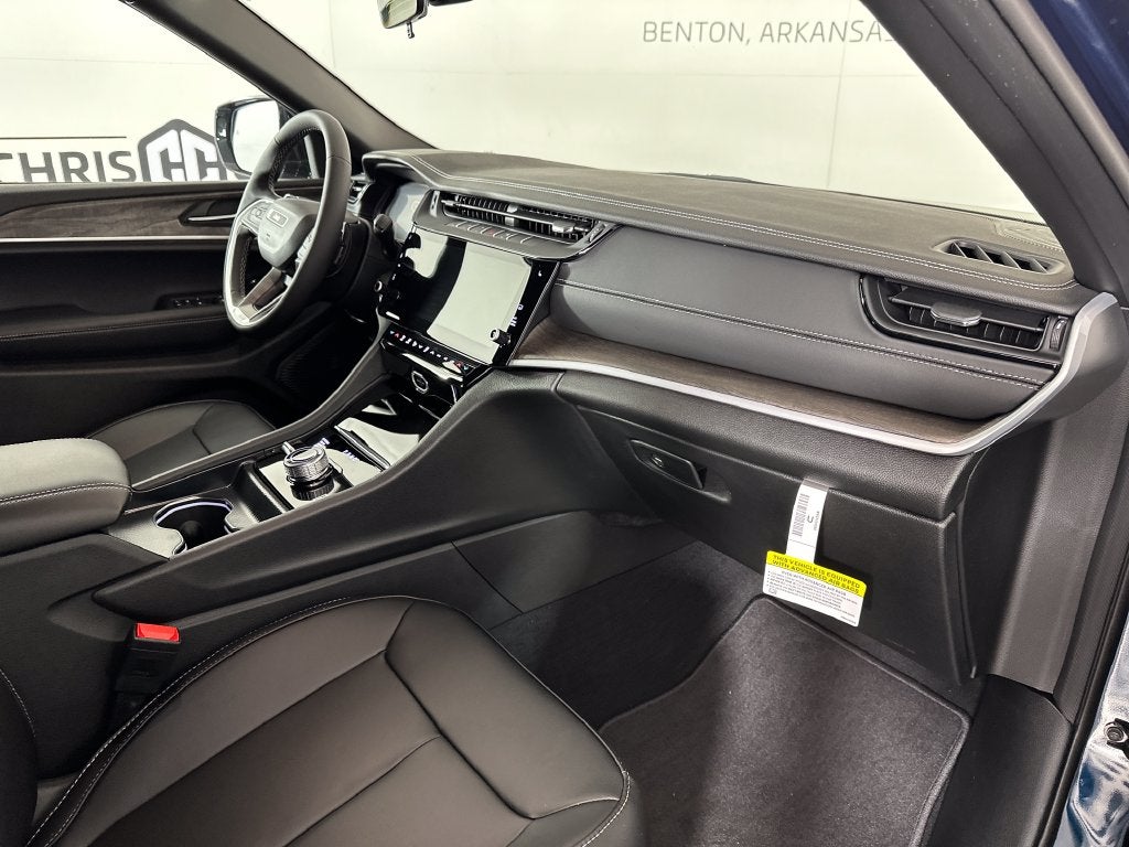 2027 Jeep Grand Cherokee GRAND CHEROKEE LIMITED 4X4
