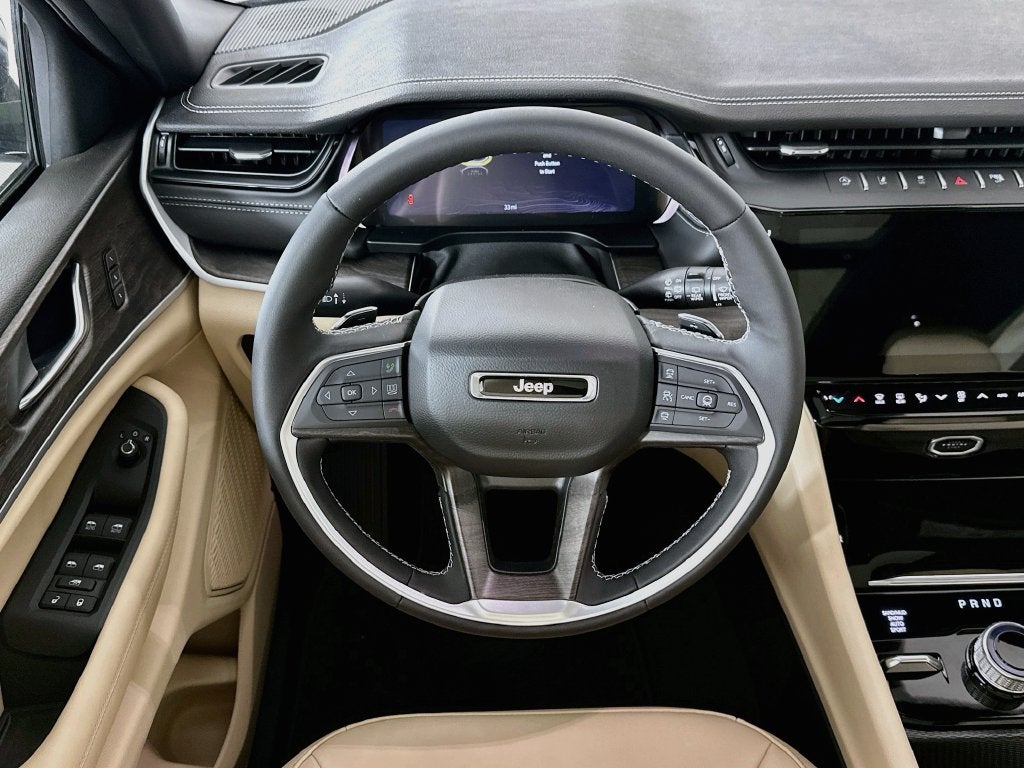 2027 Jeep Grand Cherokee GRAND CHEROKEE LIMITED 4X4