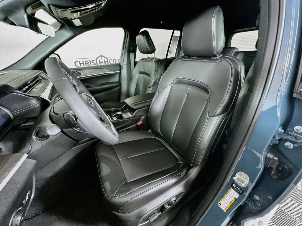 2027 Jeep Grand Cherokee GRAND CHEROKEE LIMITED 4X4