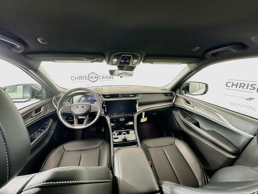 2027 Jeep Grand Cherokee GRAND CHEROKEE LIMITED 4X4