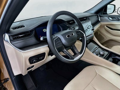 2027 Jeep Grand Cherokee GRAND CHEROKEE LIMITED 4X4